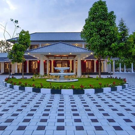 Nsk Anamthara Resort Private Limited Attingal Exteriör bild