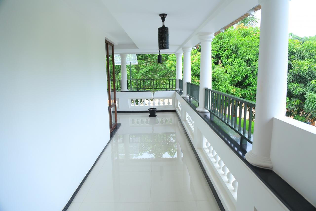 Nsk Anamthara Resort Private Limited Attingal Exteriör bild