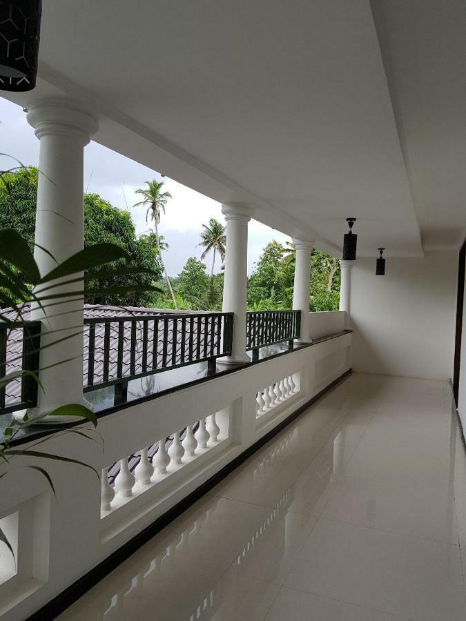 Nsk Anamthara Resort Private Limited Attingal Exteriör bild