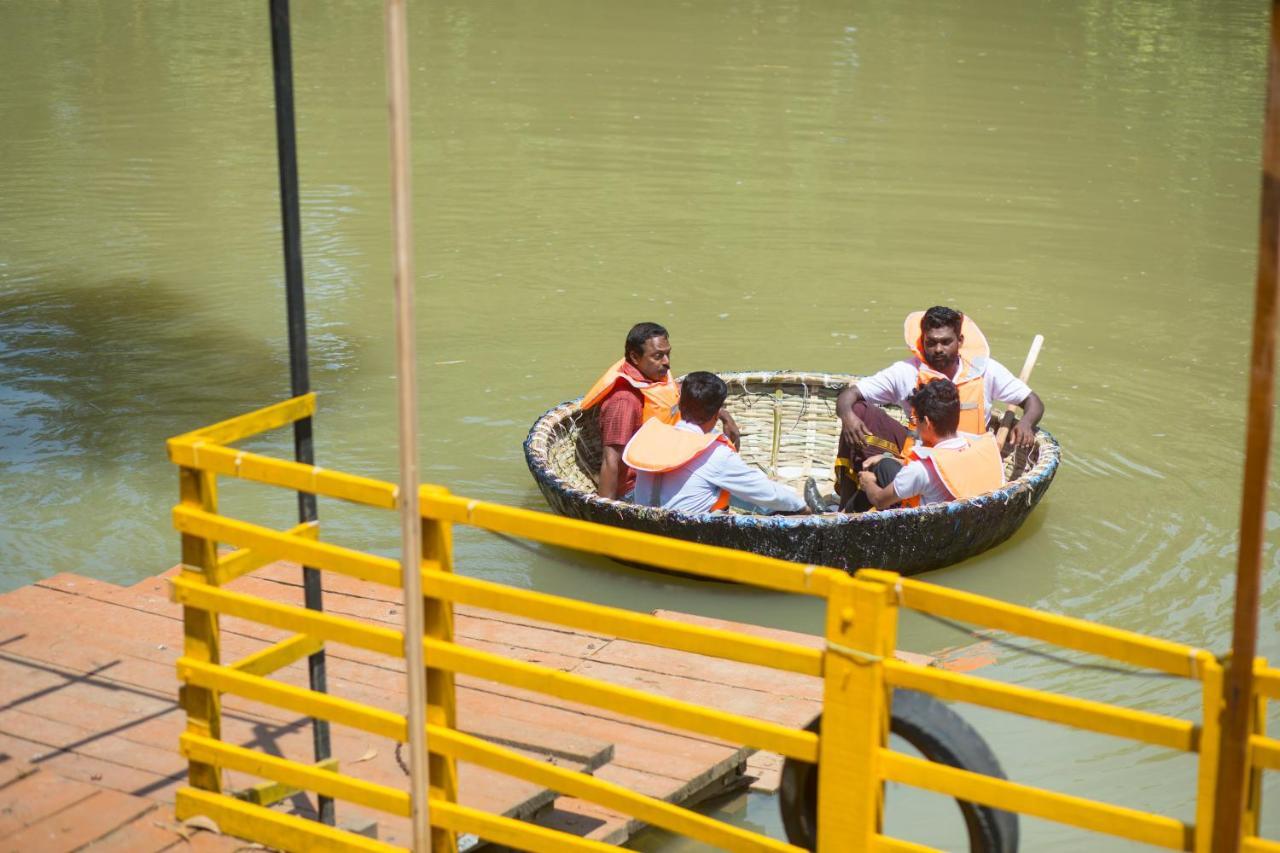 Nsk Anamthara Resort Private Limited Attingal Exteriör bild